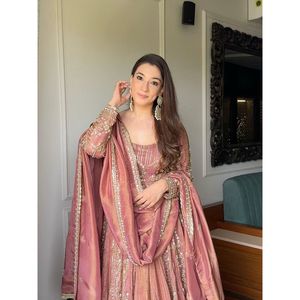 ชุดเครื่องแต่งกายงานปาร์ตี้ของนักออกแบบหญิงประกอบด้วยชุดราตรี lehenga dupatta - Product Image 4