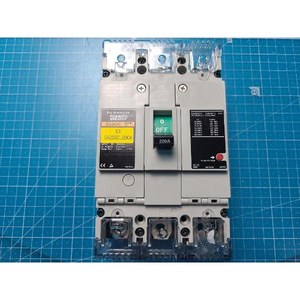 คอนแทคเตอร์ไฟฟ้ากระแสสลับ Fuji SA203C-200 ใช้แล้วตามสภาพเดิม อะไหล่อุปกรณ์เซมิคอนดักเตอร์รุ่นเก่า - Product Image 1