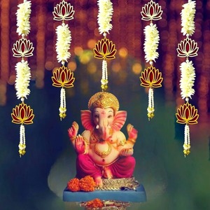 Fleur de jasmin artificielle blanche faite à la main en Inde avec guirlande de lotus pour la décoration de mariages, d'événements et de fêtes - Product Image 1