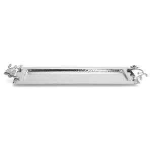 Magnifique plateau de service rectangulaire en argent martelé avec élégantes poignées en forme de branche florale et des accents de fleurs détaillés - Product Image 2