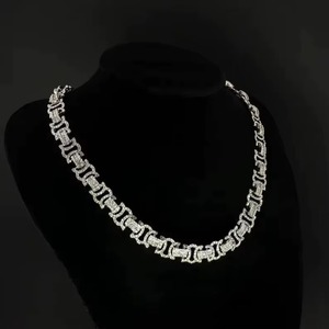 Chaîne cubaine de luxe plaquée or de haute qualité avec moissanite, style hip-hop, pour soirées en boîte de nuit, cadeaux, événements spéciaux, livraison mondiale - Product Image 2
