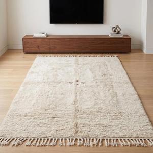 Luxury Ivory Hand Knotted Wool Area Rug Classic Floral Pattern Soft Plush Flat Pile Medium Thickness No Backing Long Lasting - Product Image 2