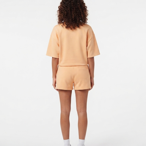 Ensemble short 2 pièces pour femme, couleur pêche, col rond, manches courtes, coupe ample, imprimé lettres, tenue décontractée printemps-été - Product Image 2