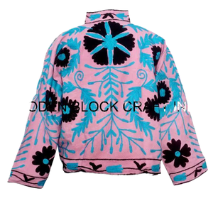 Chaqueta de Pato con Bordado Suzani Indio, Chaqueta Corta de Algodón Acolchada Hecha a Mano para Mujer y Niña - Product Image 5