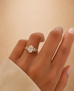 Bague de fiançailles IGI 2.0ct en diamant de laboratoire taille ovale, or massif 14K, motif floral, bijou de mariage vintage et élégant - Product Image 3