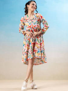 ชุดเดรสทรงหลวมพิมพ์ลายดอกไม้สีชมพู แขนยาว จับจีบระบายชายกระโปรงแบบไฮโลว์ ปิดด้วยกระดุม เอวทรงธรรมชาติ เป็นมิตรต่อสิ่งแวดล้อม - Product Image 5