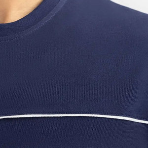 เสื้อยืดผู้ชายคุณภาพสูงปี 2026 แบบสั่งทำพิเศษ ผ้าฝ้ายผสมโพลีเอสเตอร์ ดีไซน์ล่าสุด ผลิตในประเทศปากีสถาน - Product Image 6