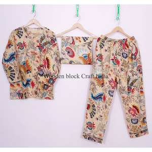 Ensemble de pyjamas élégants en coton 100% fait main en Inde, imprimé floral, respirant, confortable, taille 5XL, pour demoiselles d'honneur - Product Image 1