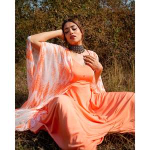 Caftán de tela tejida con cuello en V, largo hasta el suelo, con lentejuelas y cuentas, efecto tie-dye en tono melocotón, transpirable, de silueta holgada, talla XS, para ocio. - Product Image 4