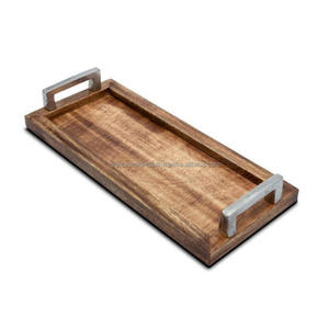 Plateau de service en bois de mangue classique de qualité supérieure avec bords incurvés Caractéristique durable pour les collations au thé et au café Cadeaux de décoration pour la maison - Product Image 3