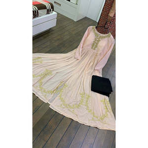 Vestido de Noche de Diseñador, Vestido de Fiesta con Lentejuelas y Bordado Zari - Product Image 1