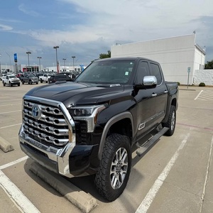 Acompte pour Tundra Diesel Turbo Pickup avec caméra arrière 360°, éclairage LED, intérieur cuir, transmission intégrale (AWD), multifonction, automatique, couleur foncée - Product Image 1