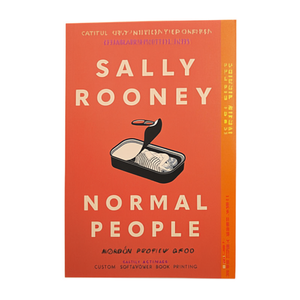 Normal People de l'auteur Sally Rooney, livre broché personnalisé, impression de couverture souple - Product Image 2