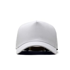 Casquettes de golf imperméables perforées personnalisées, casquettes de baseball sportives à 5 panneaux avec visière incurvée et logo en caoutchouc PVC, fabriquées au Vietnam - Product Image 3