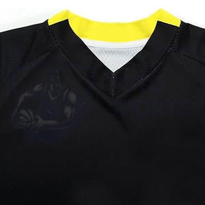 Chemise pour homme en polyester respirant, coupe ajustée, haute qualité, best-seller, service optimal, logo personnalisé, sublimation, séchage rapide, différentes tailles - Product Image 3