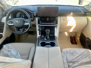 Tout Nouveau Toyota Land Cruiser Vx 2025 4,0L 299HP 6 Cylindres 4x4. Conduite à gauche, transmission automatique - Product Image 6