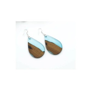 Boucles d'oreilles en résine faites à la main avec de vraies fleurs séchées, bijoux élégants et légers pour femmes, accessoires de mode, cadeau pour femmes ou filles - Product Image 6