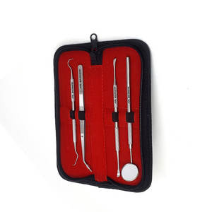 Kit professionnel d'hygiène bucco-dentaire 4 pièces : cure-dents à fil dentaire et gratte-tartre en acier inoxydable pour un nettoyage en profondeur avancé - Product Image 3