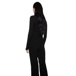 Haut en tricot noir à col en V et manches longues pour femme, coupe ajustée, couleur unie, style minimaliste, à porter toute l'année - Product Image 2