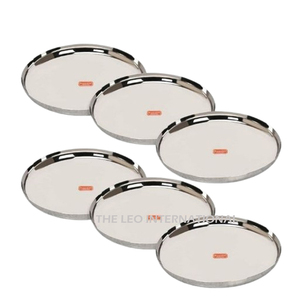 Plateau de service élégant en aluminium au design minimaliste pour des expériences culinaires raffinées, assiette de présentation argentée - Product Image 4