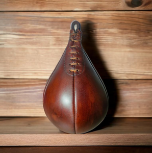 Bolsa de velocidad de cuero vintage: Pelota de entrenamiento de boxeo hecha a mano, HECHO EN INGLATERRA - Product Image 5