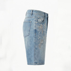 Fabricante de Shorts de Mezclilla con Pedrería Personalizados, Fábrica OEM ODM, Producción de Alta Capacidad con Equipo de Soporte para Exportación Global - Product Image 2