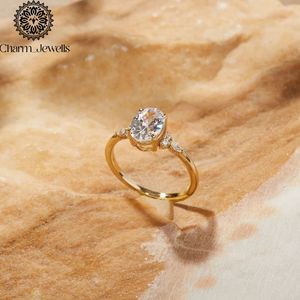 Bague de fiançailles pour femme Charm_Jewells en moissanite taille coussin, plaqué or 18 carats, sertissage classique à griffes, certifiée IGI, 3 grammes - Product Image 1
