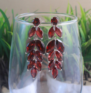 Wholesale Natural <b>Garnet</b> Leaf Design <b>Earrings</b> 925 Sterling Silver Handmade Marquise <b>Garnet</b> Dangle <b>Earrings</b> - Product Image 3