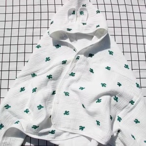 Serviette de bain à capuche pour nouveau-né, motif cactus imprimé, serviette à capuche pour enfants, douce pour la peau - Product Image 1
