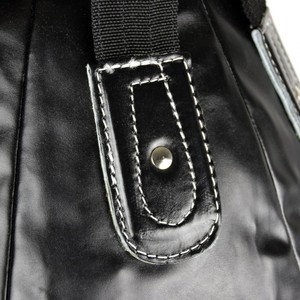 Sac de frappe lourd en PU en forme de goutte d'eau, personnalisable, 25 kg, durable, avec fermeture à lacets, rempli de sable, pour adultes, usage Muay Thai - Product Image 5