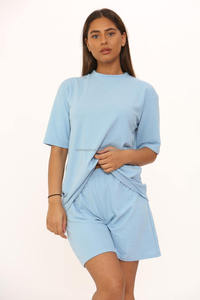 Conjunto Deportivo Casual de 2 Piezas para Mujer, de Alta Calidad y Personalizable, con Camiseta y Sudadera con Capucha, Pantalones Cortos Deportivos, Ecológico y de Secado Rápido - Product Image 2