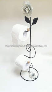 Porte-papier toilette élégant en fer, de type sur pied, conçu pour la décoration raffinée des salles de bain, apportant style, solidité et confort quotidien. - Product Image 5