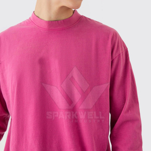T-shirt en coton rose uni à manches longues et coupe oversize pour homme, col rond, coupe décontractée, logo au dos - Product Image 4