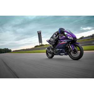 Nouvelle moto Yamaha YZF-R3 ABS 2023 - Product Image 6