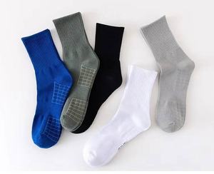 Xiangyi OEM moda Hip Hop jóvenes Jacquard tejido equipo personalizado algodón al aire libre vestido calcetines para hombres - Product Image 2