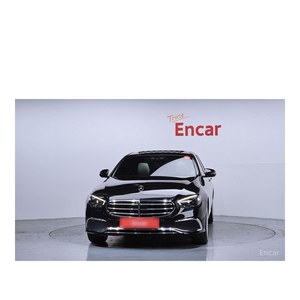 Mercedes-Benz Clase E E250 Exclusive 2023, 33,459 km, Emisión Euro V, Caja de Cambios Automática, Asientos de Cuero, Volante a la Izquierda, Cámara Trasera - Product Image 3