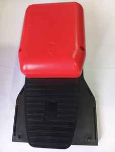 Interrupteur à pédale CMK avec couvercle - 1NO+1NC, fonctionnement mains libres pour un fonctionnement sûr, rapide et fluide des machines CNC - Product Image 3