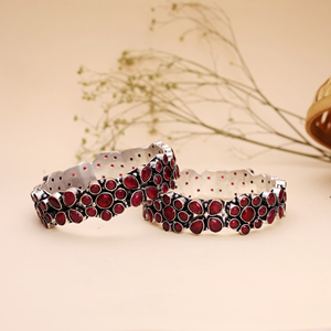 Brazaletes de Mujer con Bisel de Latón Vintage, Bañados en Plata Antigua, con Gema Roja, Joyería Étnica de Moda, Regalo - Product Image 3