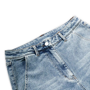 Shorts en jean déchirés pour hommes avec logo personnalisé, coupe slim, haute qualité, effet usé, pour l'été - Product Image 4