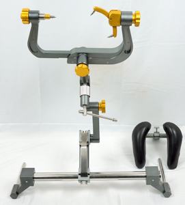 Soporte de cabeza quirúrgico de 3 puntos Mayfield Skull Clamp de acero inoxidable para mesa de operaciones de neurocirugía manual, de Tegra Surgical CE - Product Image 1