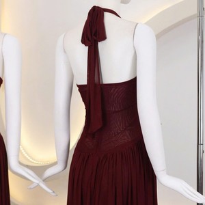 Robe longue de soirée élégante pour femme, style empire, en satin transparent, couleur bordeaux, col licou, sans manches, coupe trapèze, couleur unie, OEM - Product Image 3
