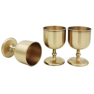 Gobelet à vin en laiton royal en or, design élégant, parfait pour la maison, l'hôtel, le bar, service de champagne, élégant, durable, option de vaisselle - Product Image 1