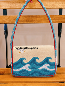 Sac à bandoulière personnalisé fait main, robuste et professionnel, à thème requin, avec perles, pour femmes |   Design Vague Océanique |   Mode de luxe écologique - Product Image 4