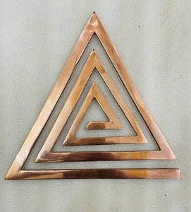 Décoration Murale Moderne en Cuivre en Forme de Triangle, Design Géométrique Découpé au Laser, Décoration Minimaliste pour la Maison, 1 Pièce, Écologique, Symbole de Prospérité - Product Image 2