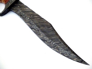 Handgeschmiedetes Bowie-Messer aus Damaszener Stahl mit Rosenholzgriff & Lederscheide, 15 Zoll, Damaszener Clip-Point-Messer mit verstecktem Schaft, Jagdmesser - Product Image 2