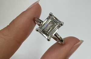 Anillos de compromiso de diamantes cultivados en laboratorio con corte esmeralda, oro macizo de 14K y 18K, engaste de cuatro garras, solitario, banda de catedral, al por mayor - Product Image 3