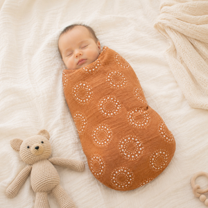 Manta Envolvente para Bebé de Muselina de Bambú y Algodón 100% Orgánico |   Envoltura Personalizada para Bebé con Estampado Arcoíris Boho, Suave y Transpirable, Premium - Product Image 2