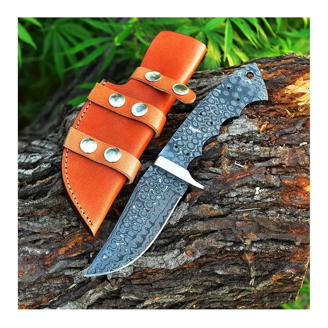 Coltello a lama vuota in acciaio damasco fatto a mano con protezione in ottone e fodero in pelle fine regalo per il suo coltello di tendenza kni antico