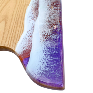 Planche à découper en bois rectangulaire avec poignée en résine violette à motif ondulé - Product Image 3