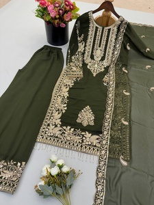 Costume Salwar traditionnel exclusif pour femmes, de style indien et pakistanais, disponible au meilleur prix auprès d'un exportateur indien - Product Image 5